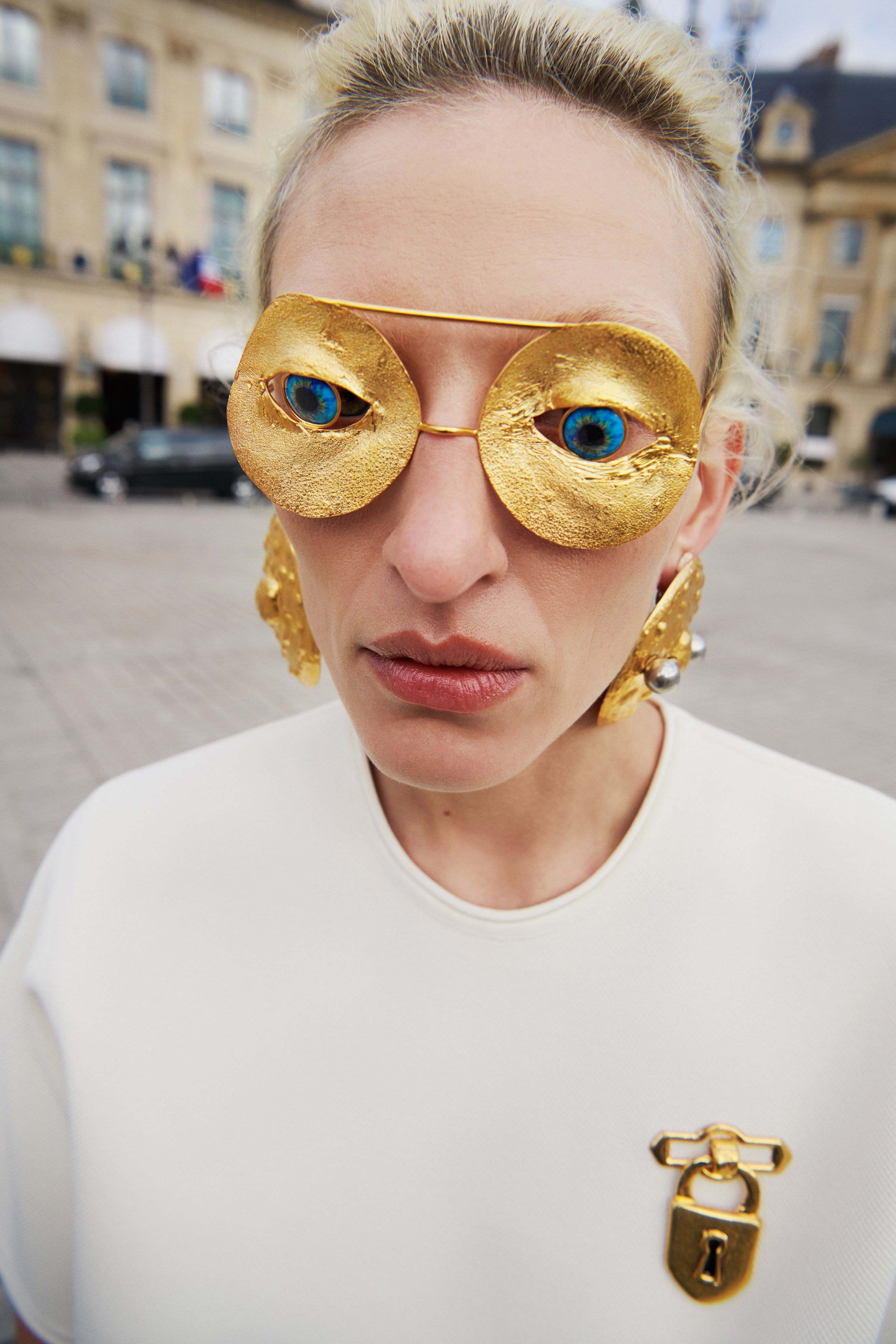 Reimaging the Past with Elsa Schiaparelli’s Surrealist Jewelry Designs